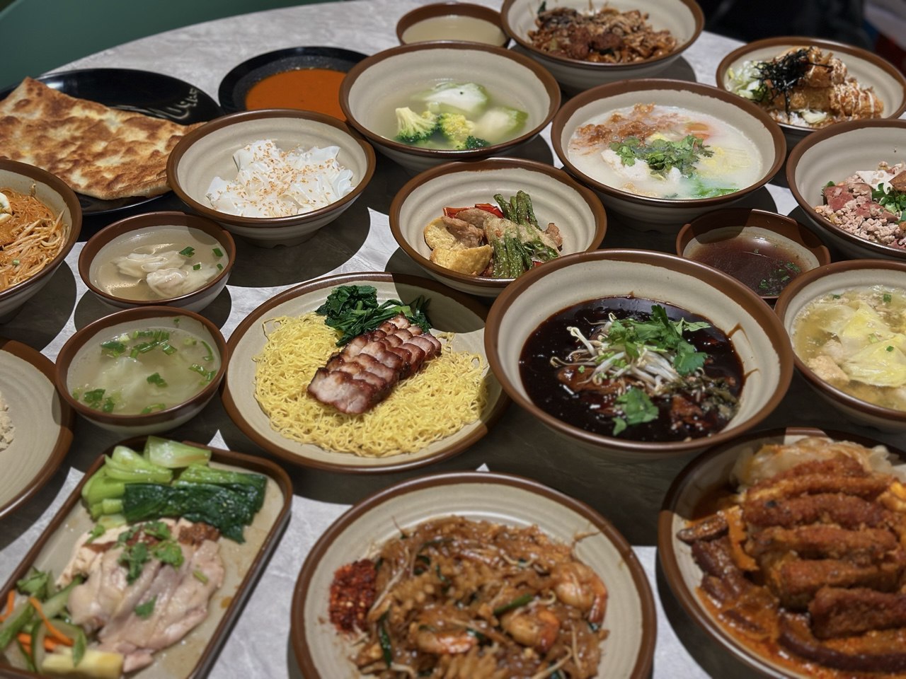 hawkers' street tangs plaza